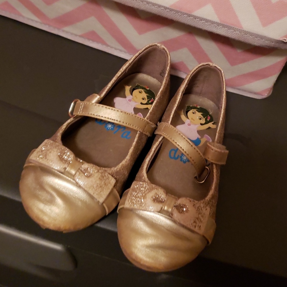 Dora shoes